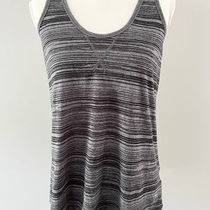Old Navy Active Women's Semi-Fitted Semi-Adjustable Racerback Workout Tank Top